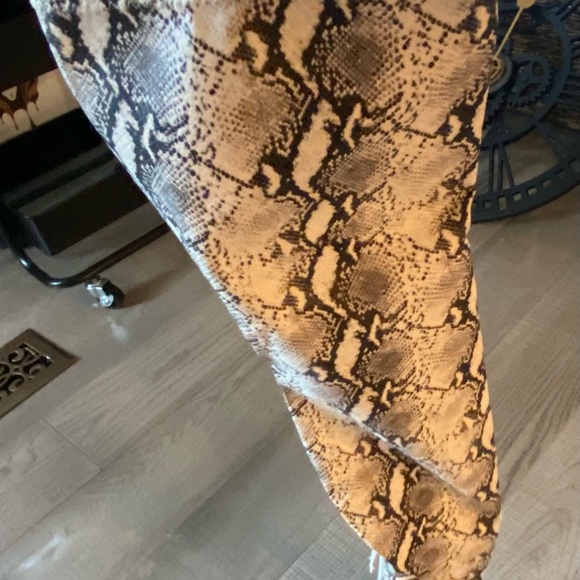 STEVE MADDEN BOOTS - Picture 4 of 17